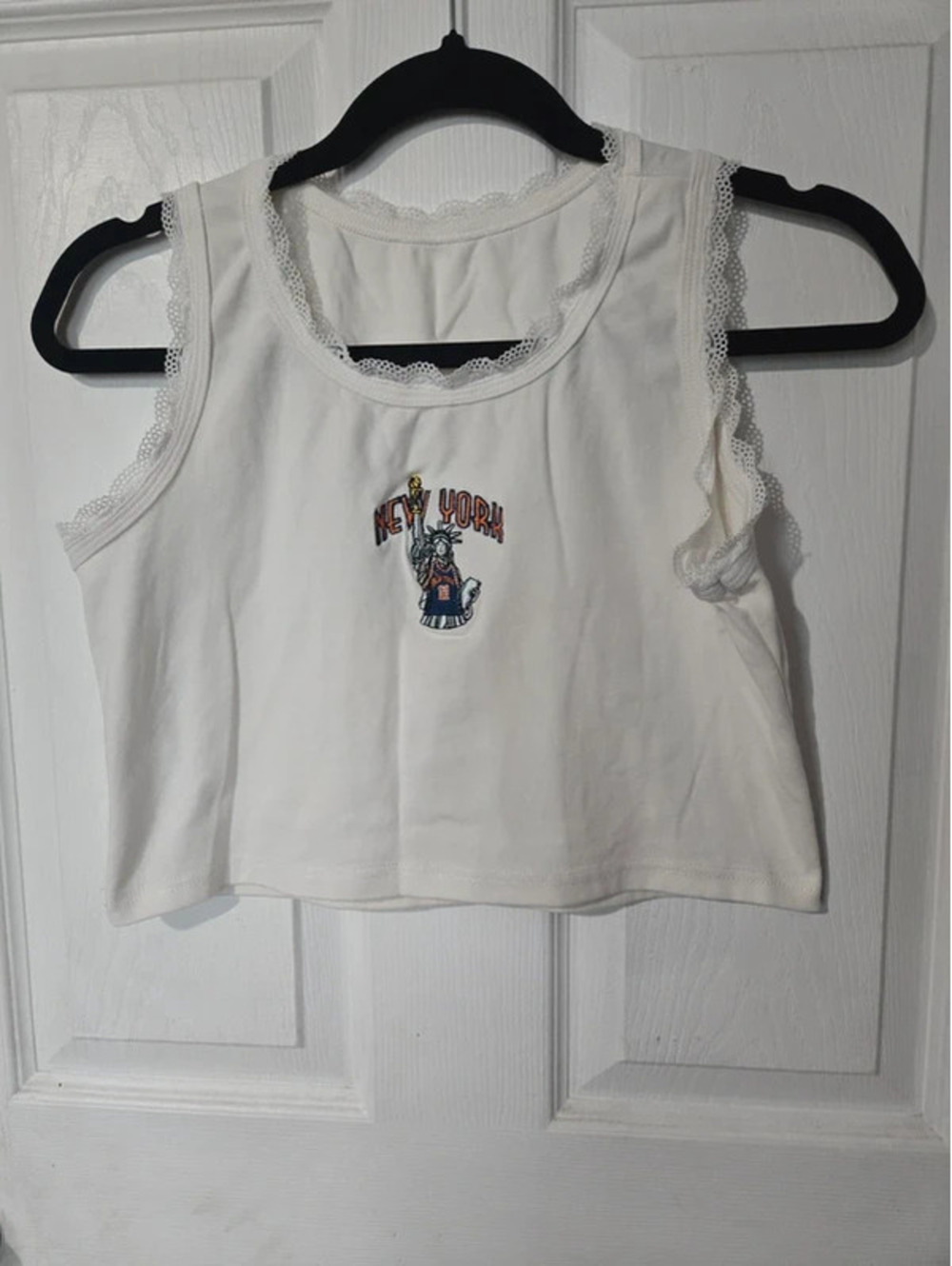 Embroidery new york knicks crop top